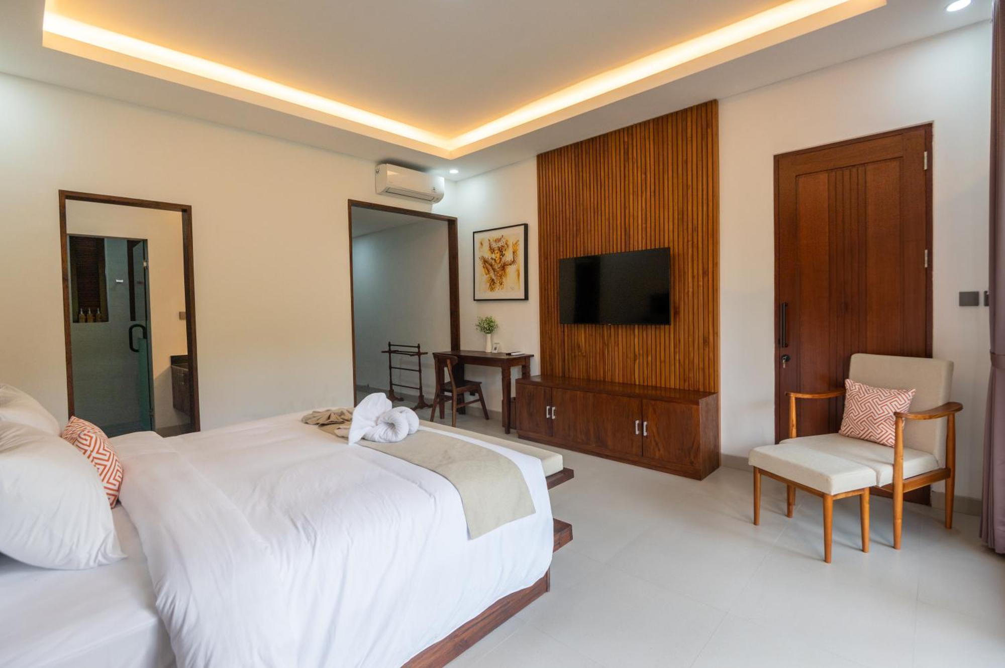 Griya Shanti Hotel 4*